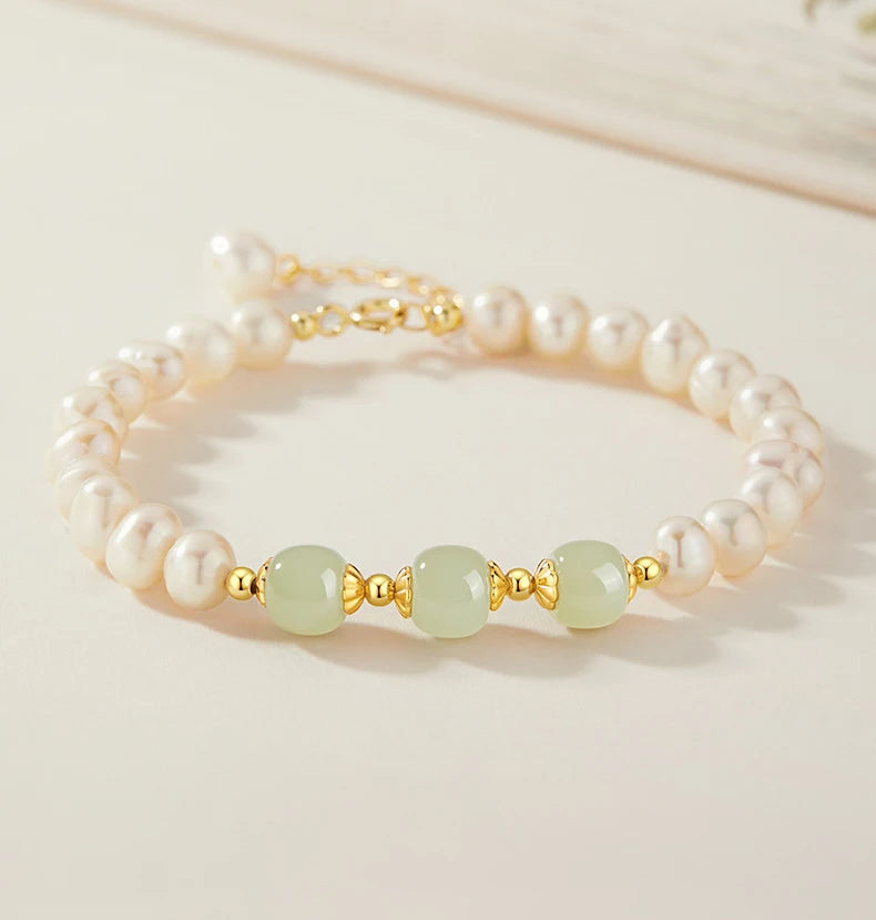 Green Beaded Bracelet | Round Bead Elegant Bracelet (Natural-Look Style) - Bracelet